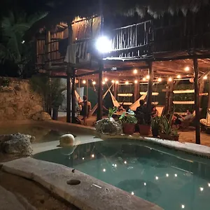 Lobo 2*, Tulum México